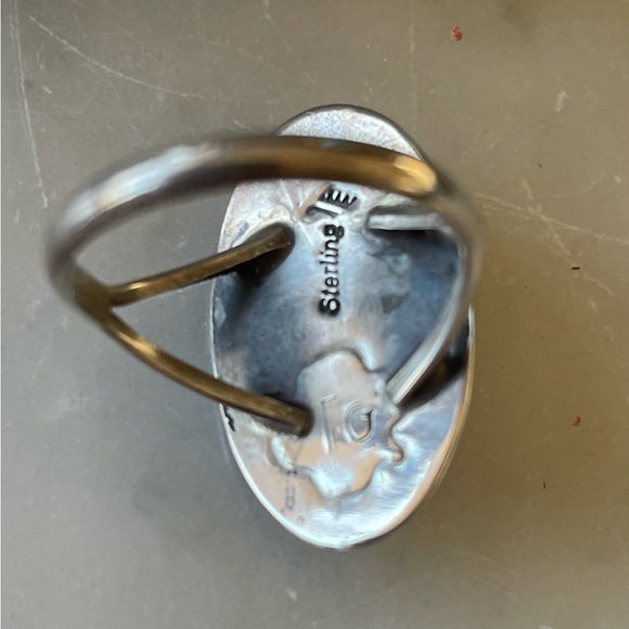 Vintage Navajo Native American Mother Of Pearl Teddy Goodluck Ring - Picture 5 of 7